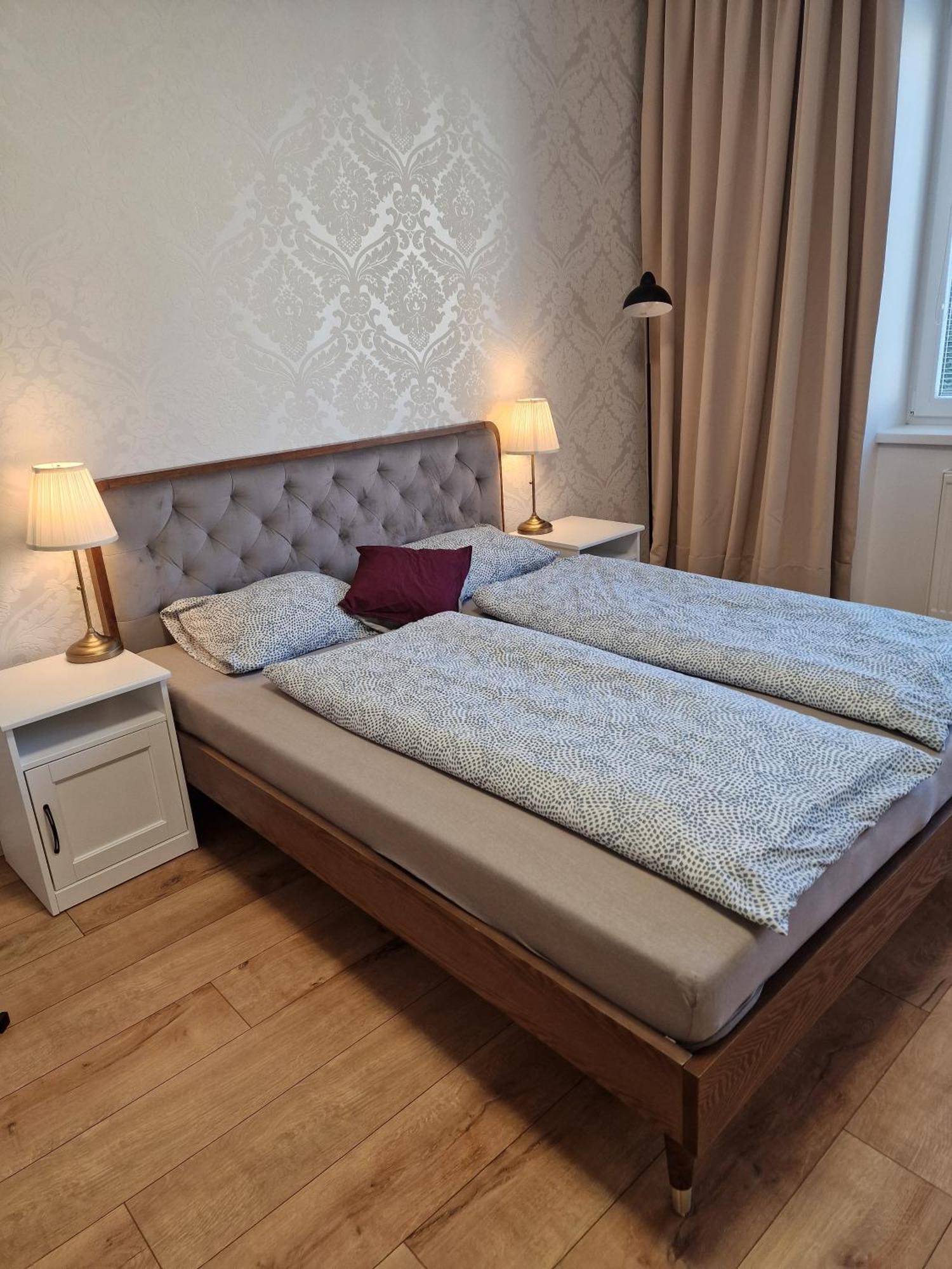 Old Town Apartment - 2 Bedrooms Pressburg Exterior foto